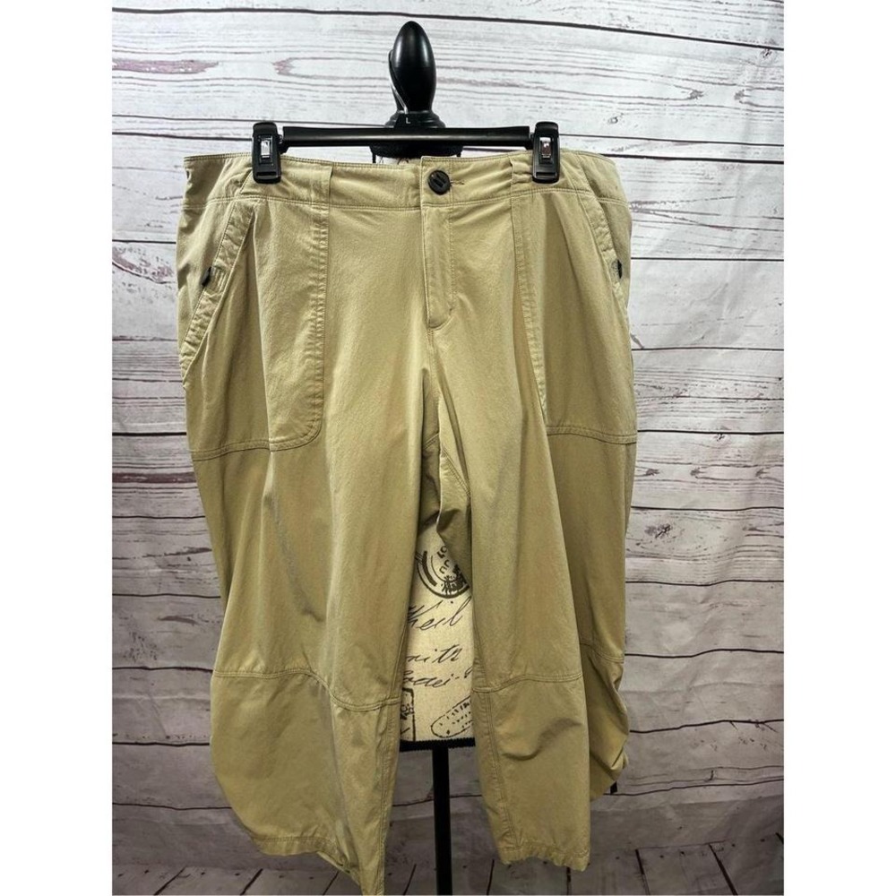 Khaki Tan‎ Capri Cropped Cargo Pants Women's Relaxed Fit Elastic Cuff
